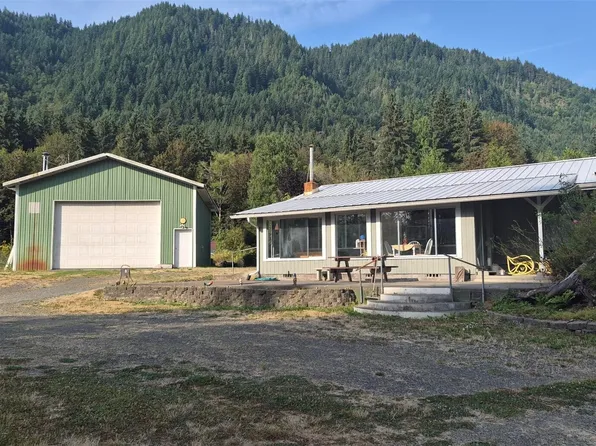 145 Tilton Drive, Morton, WA 98356