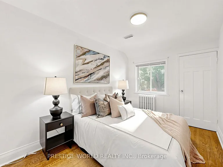 290 Jedburgh Rd — Photo 17