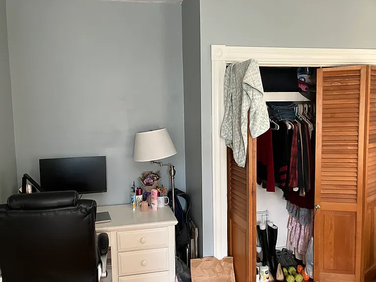Bedroom 1, 2nd floor