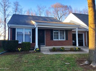 8717 Deer Point Ct, Louisville, KY 40242