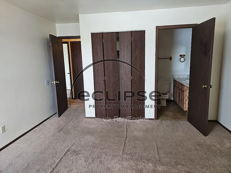 2211 Vigil Way #8 — Photo 8