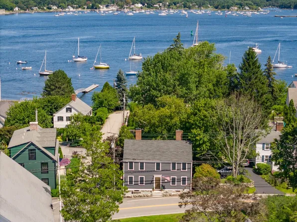 42 Main Street, New Castle, NH 03854