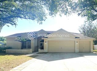 2214 Glen Mist Dr, Valrico, FL 33594