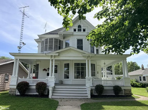 112 S Federal St, Hampton, IA 50441