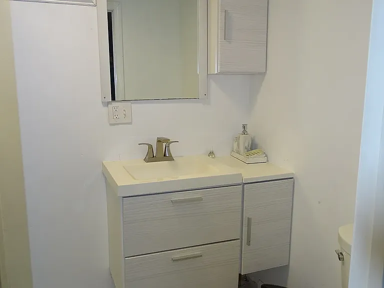29 Oliver St #1 — Photo 12