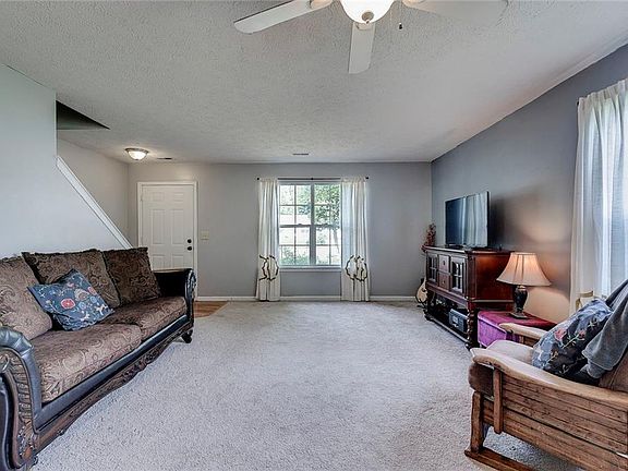 5th image of 1620 Woodpointe Dr