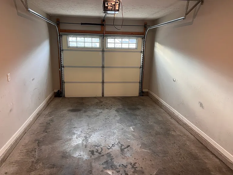 3338 Stormello Ln — Photo 18