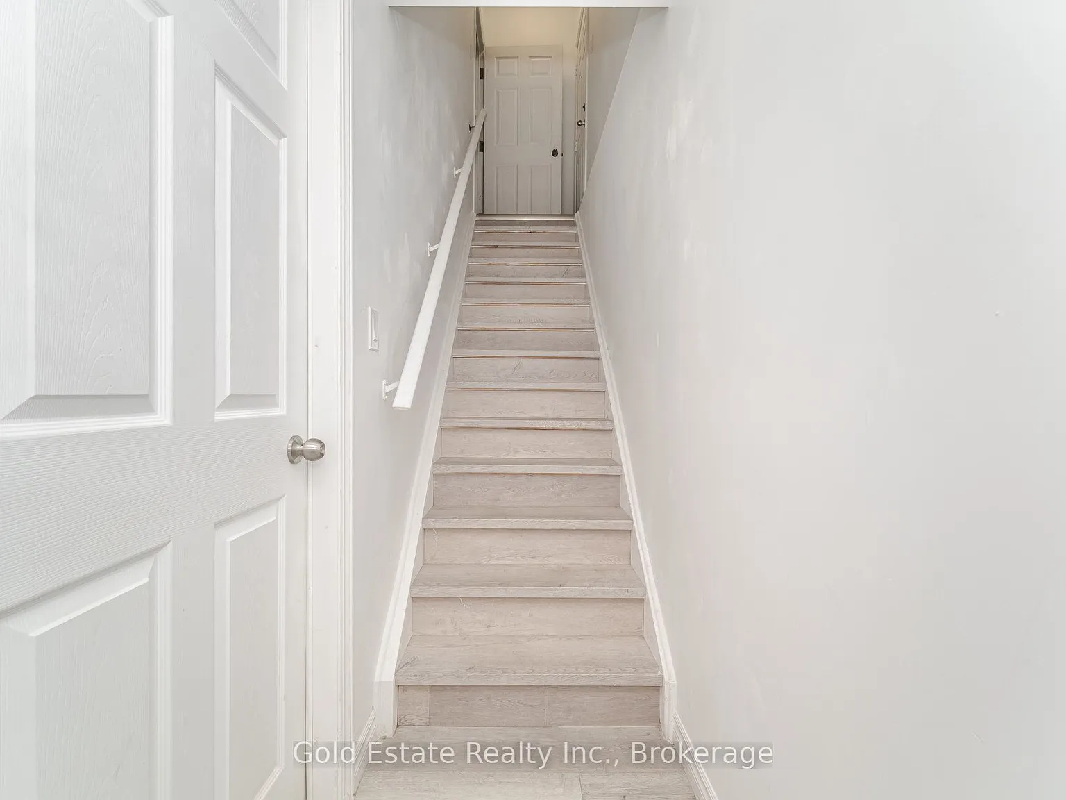 2 bed, $1,800 — Photo 3