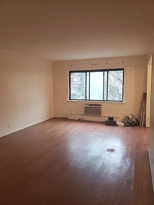 Rented by Aidonis Realty | media 2