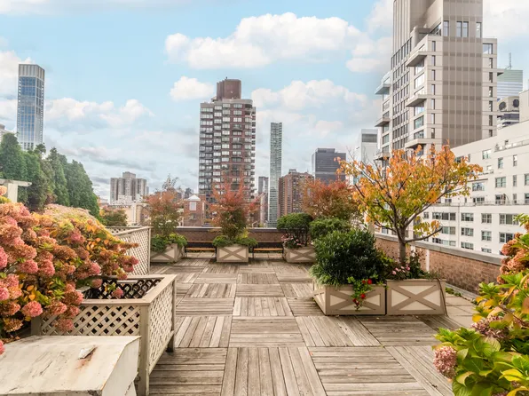 301 East 63rd Street image 6 of 14