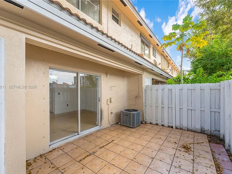 6350 SW 139th Ave #6350 — Photo 16