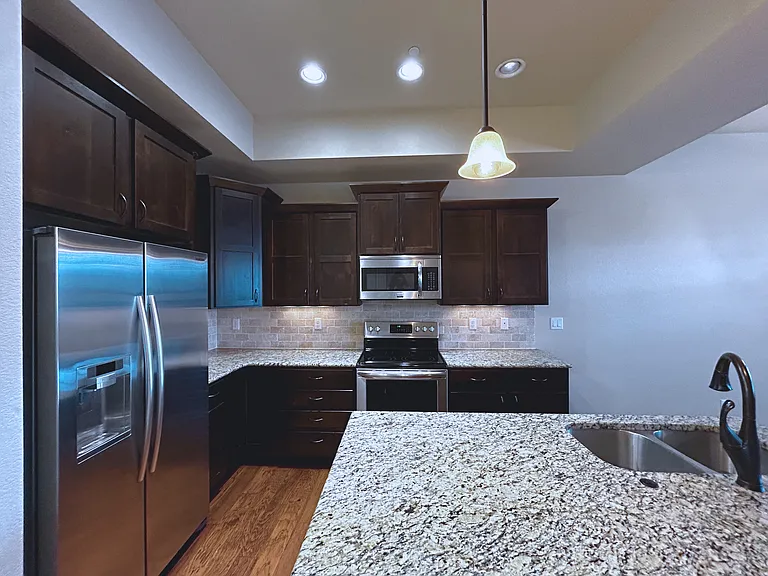 2521 Des Moines Dr #104 — Photo 18