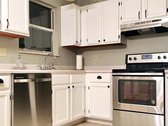 White kitchen NEW appliances