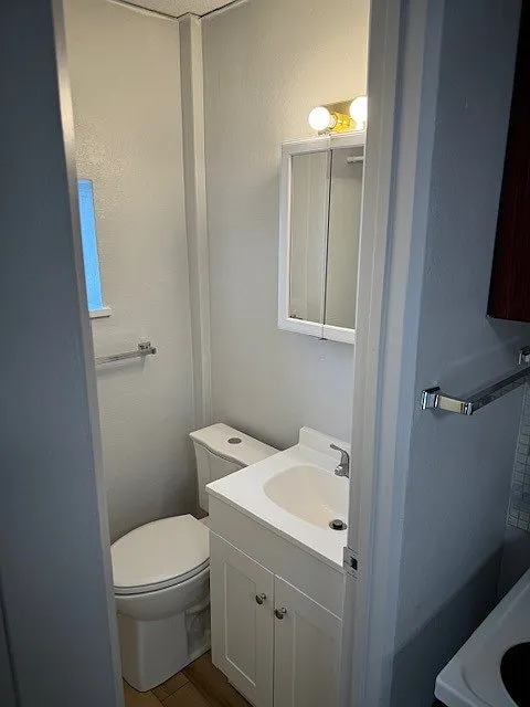 1 bed, 350 sqft, $650 — Photo 1