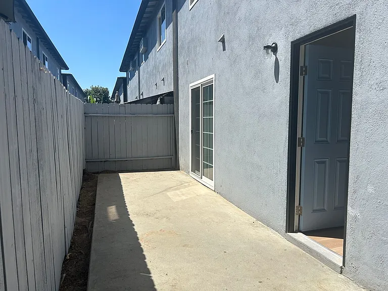 Villa Del Sol Apartments — Photo 180