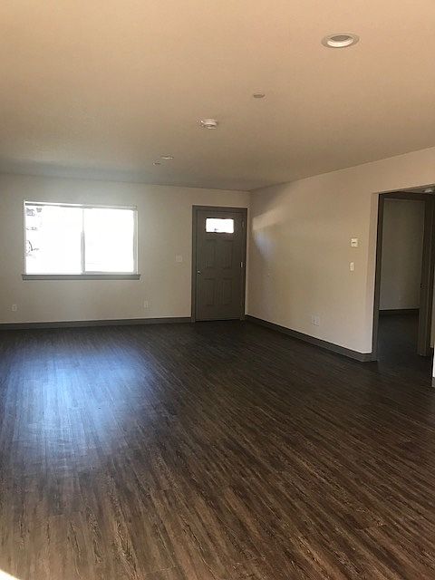 2nd image of 335 Gateway Park Dr