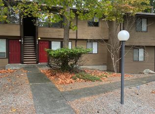 1101 SW Harrier Cir APT 102, Oak Harbor, WA 98277