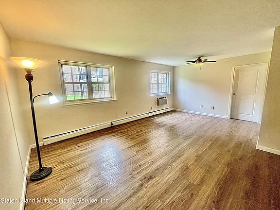 3rd image of 392 Maryland Ave APT 1C