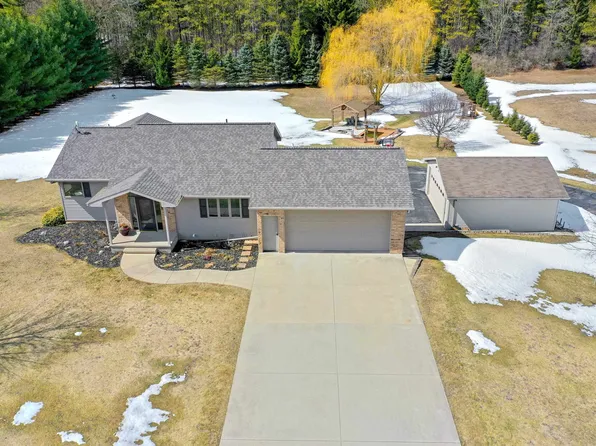 N6161 Apple Ct, Casco, WI 54205