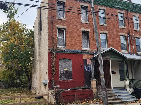 1212 N 42nd St, Philadelphia, PA 19104