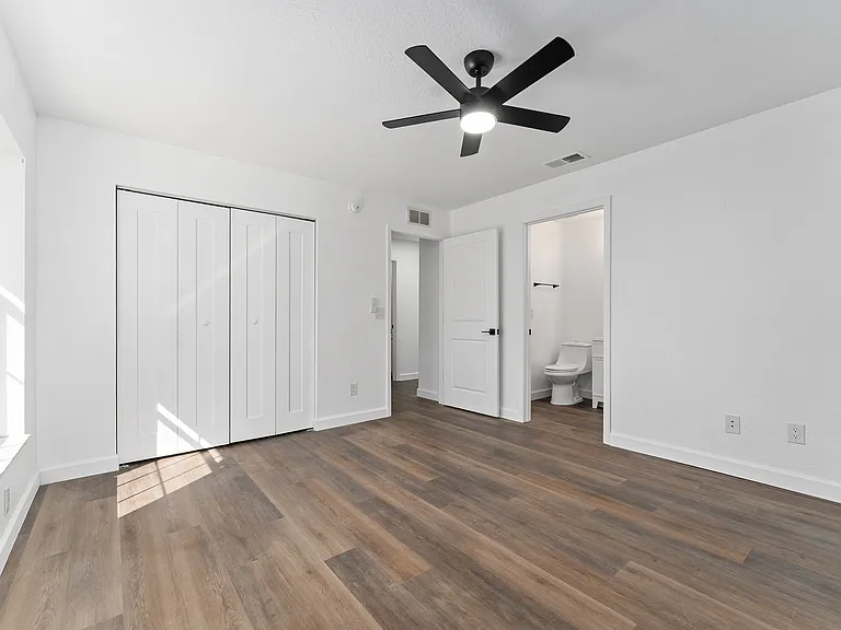 15940 SW 29th Court Rd — Photo 9