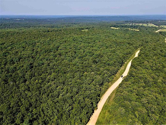 3rd image of 960 Overlook Dr