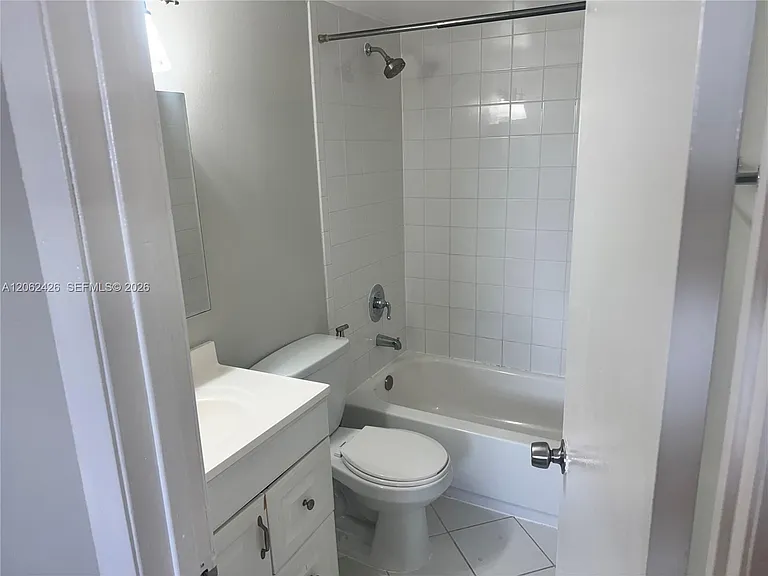 8075 NW 7th St #403 — Photo 19