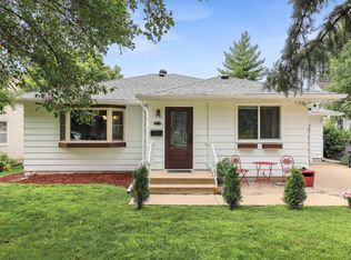 2812 30th Ave NE, Saint Anthony, MN 55418