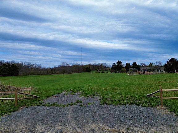 3rd image of 158 Lynch Rd