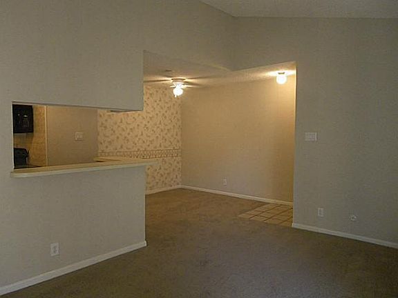 2nd image of 1204 Harwell Dr APT 2121