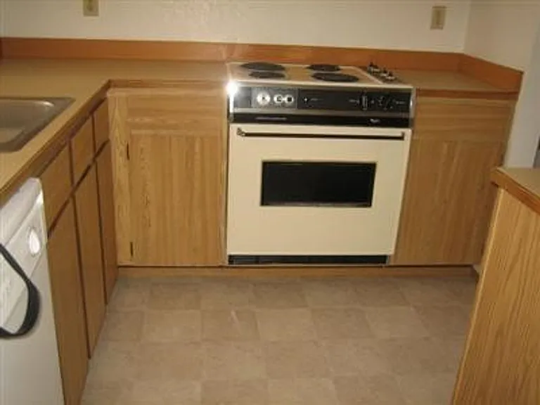 10135 NE 137th Pl #11 — Photo 9