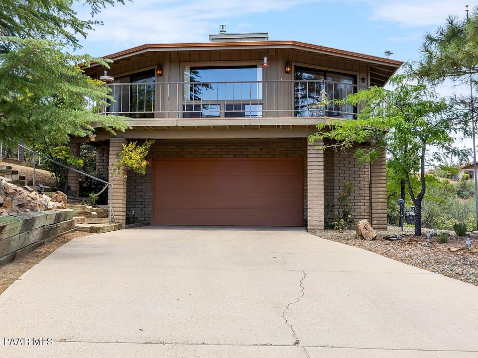 1st image of 672 Towhee Dr