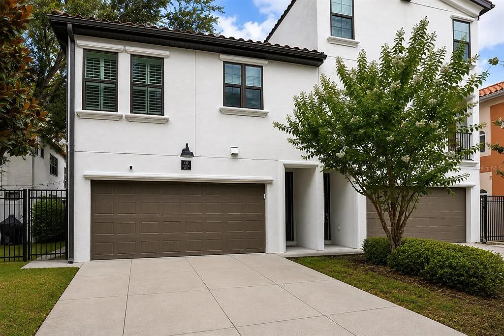 2 bed, 2.5 bath, 1493 sqft, $4,200 — Photo 1