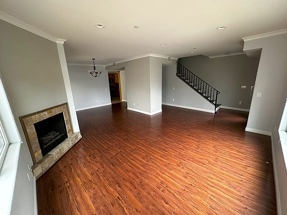 4th image of 2307 Miravista Ave #110