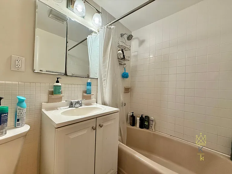 1819 Beacon St #5 — Photo 7