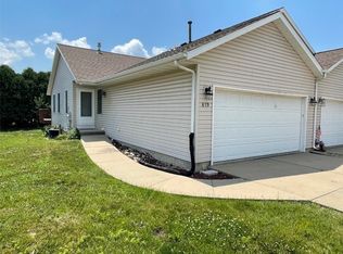 619 Broderick Dr NE, Cedar Rapids, IA 52402