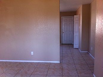 5th image of 214 E Los Valles St