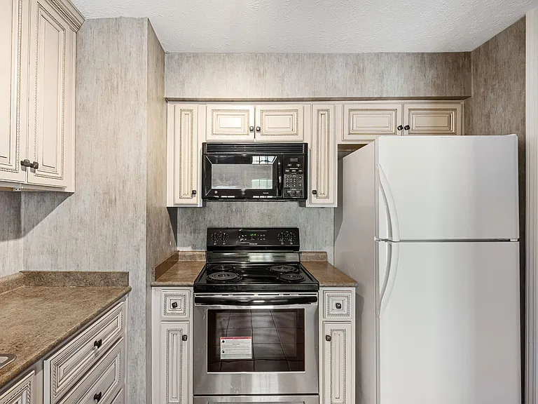 760 Yorkwood Pl — Photo 13