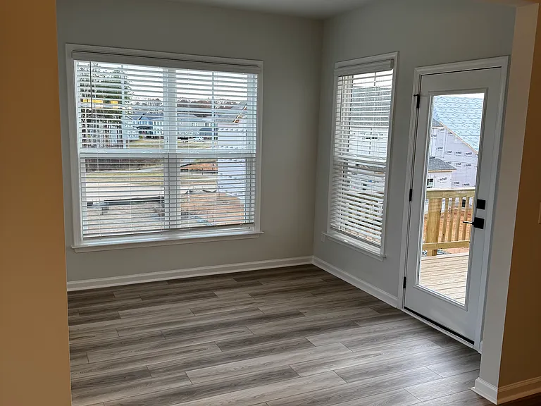 130 Highpointe Dr — Photo 22