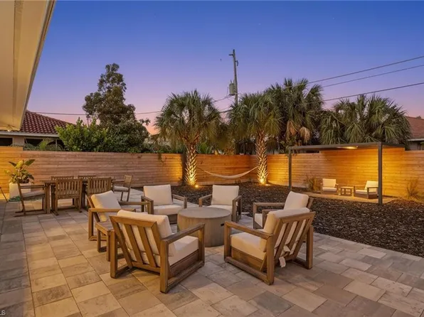 565 110th AVE N, NAPLES, FL 34108