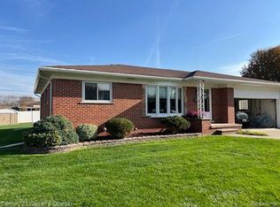 10155 Balfour Ave, Allen Park, MI 48101