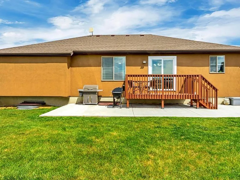 2254 S Baxter Dr — Photo 32