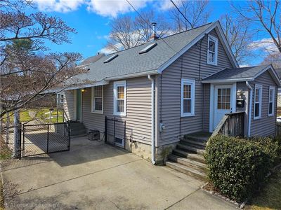 65 Milton Ave, North Smithfield, RI, 02896