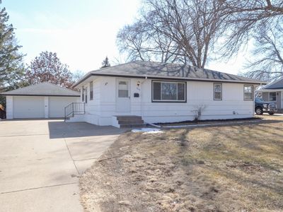 810 Pandora Dr NE, Fridley, MN, 55432