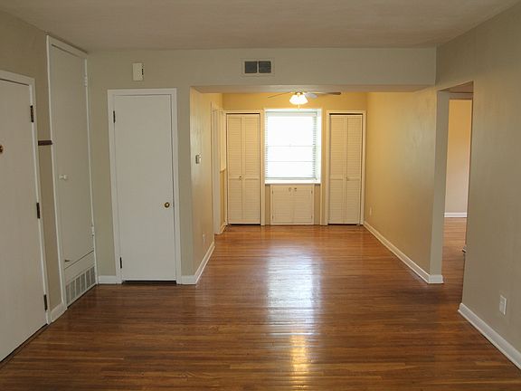 3rd image of 8115 Whitburn Dr APT 1E