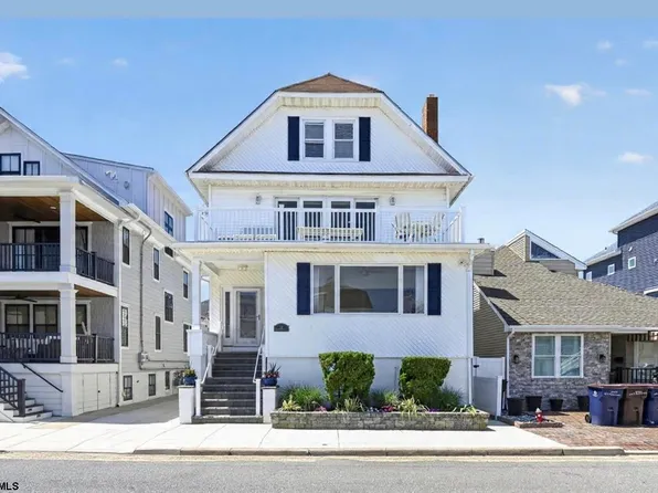 22 S Rosborough Ave, Ventnor, NJ 08406