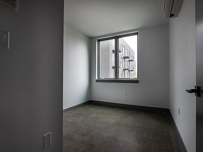 410 Tompkins Ave #4G — Photo 6