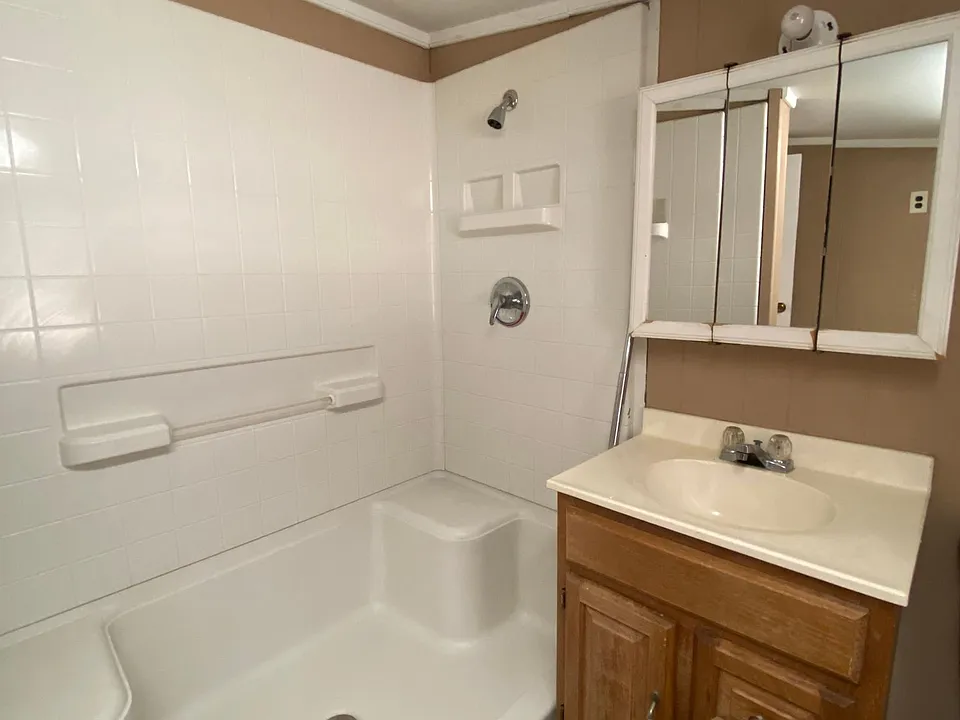 1500 N Medford Dr