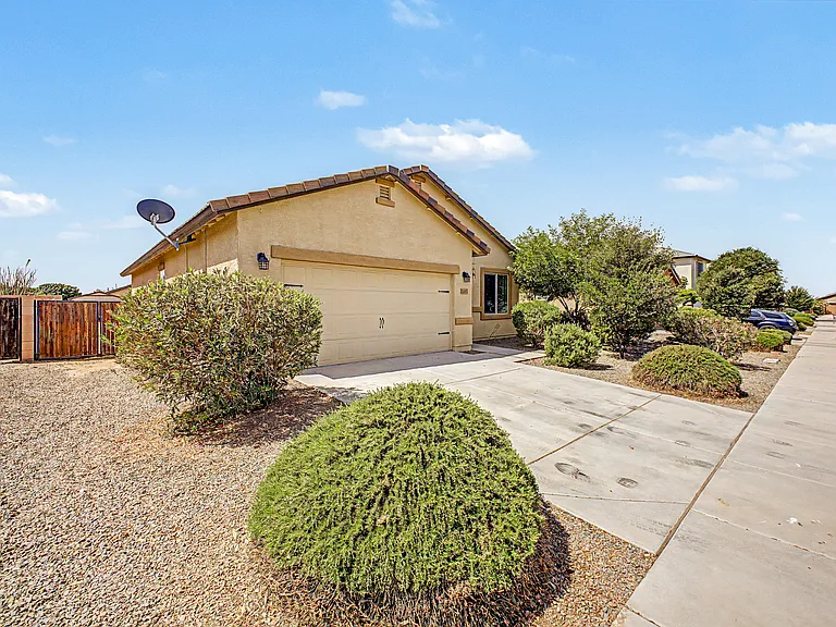 11377 W Folsom Point Dr — Photo 2