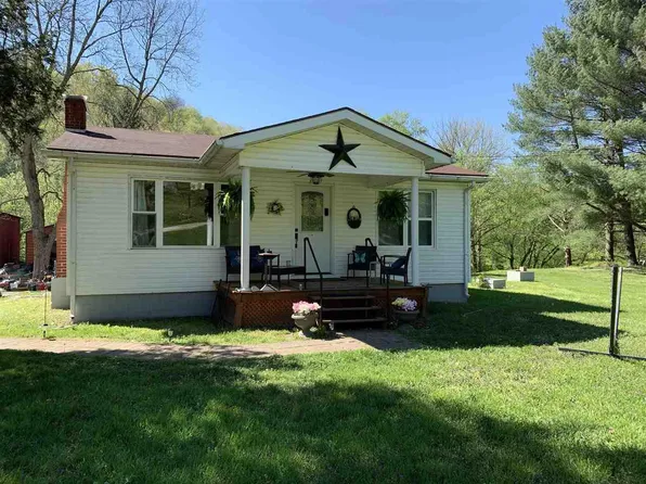 48 Jeri Ln, Milton, WV 25541